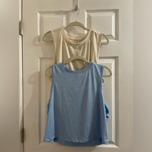 Danskin 2 pack Women’s Size Large Workout Tank Tops